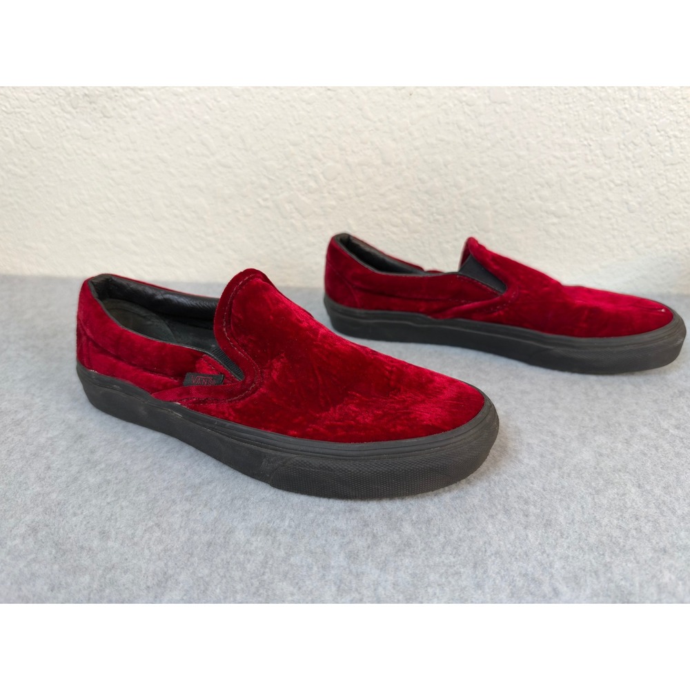 Vans Classic Slip-On Red Velvet Black Sole Sneakers Mens 6 Womens 7.5 Burgundy
